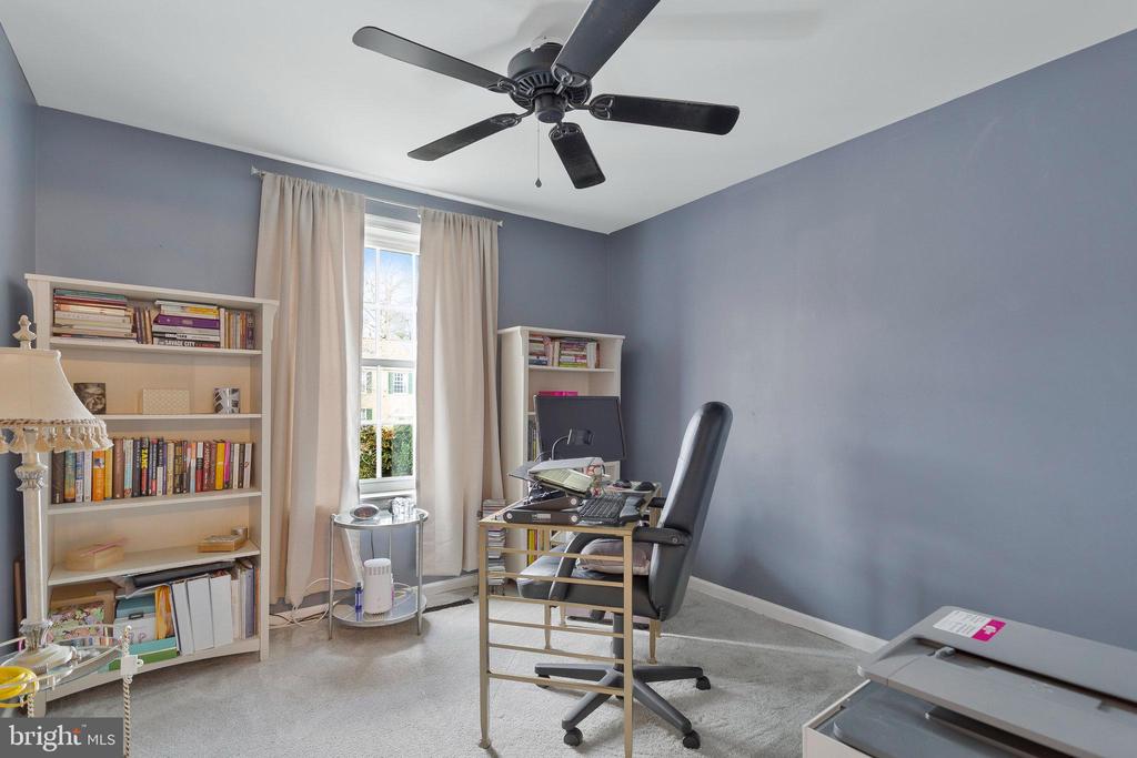 10641 High Beam Ct