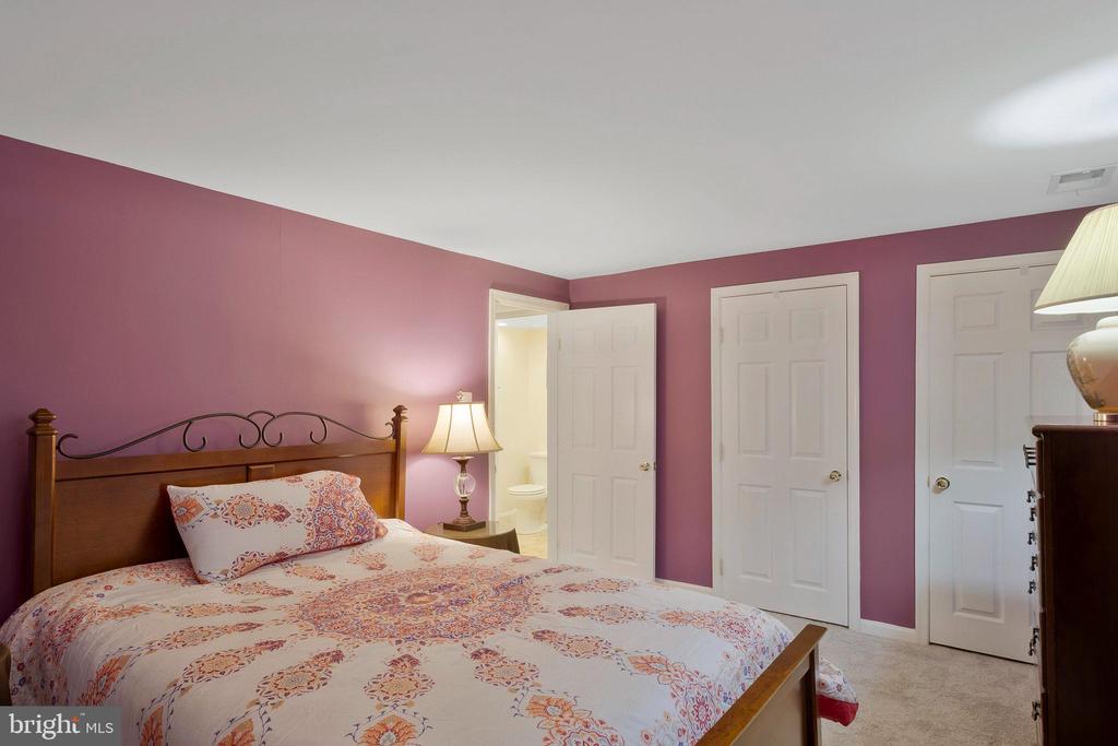 10641 High Beam Ct