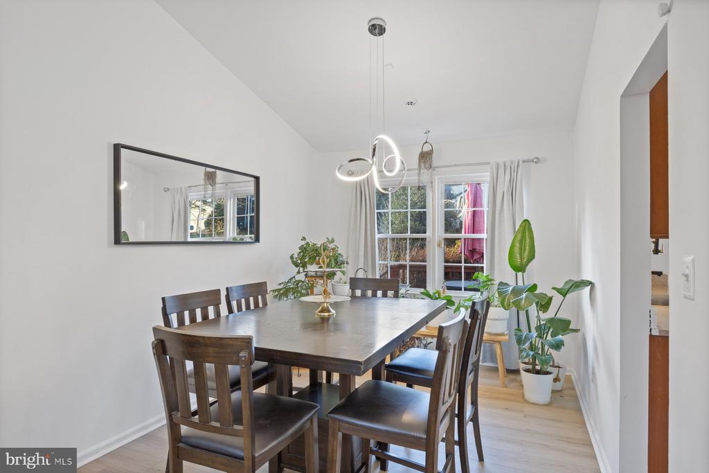 5642 LIGHTSPUN LANE