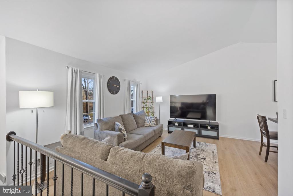 5642 LIGHTSPUN LANE