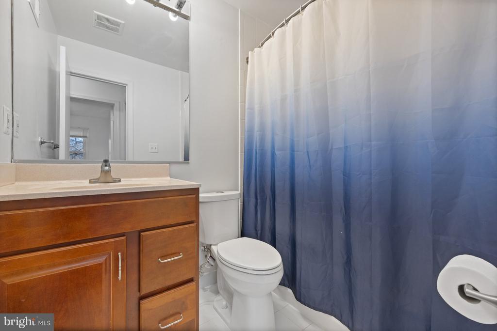 5642 LIGHTSPUN LANE