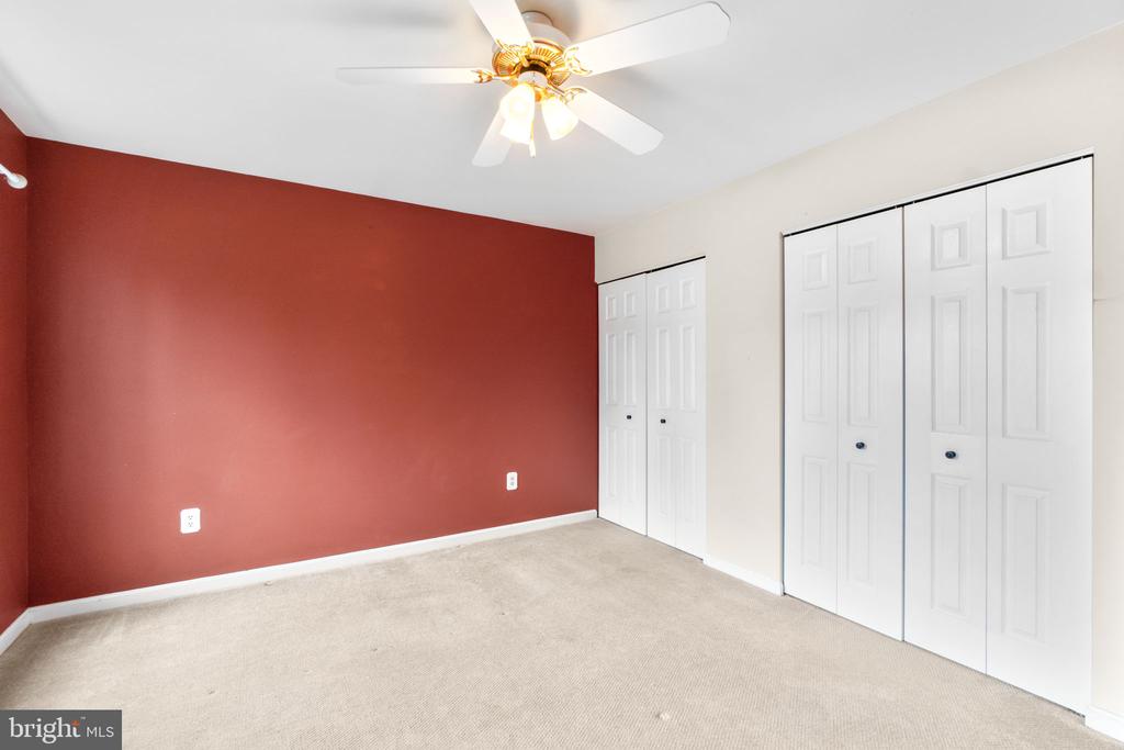 17425 Nursery Ct