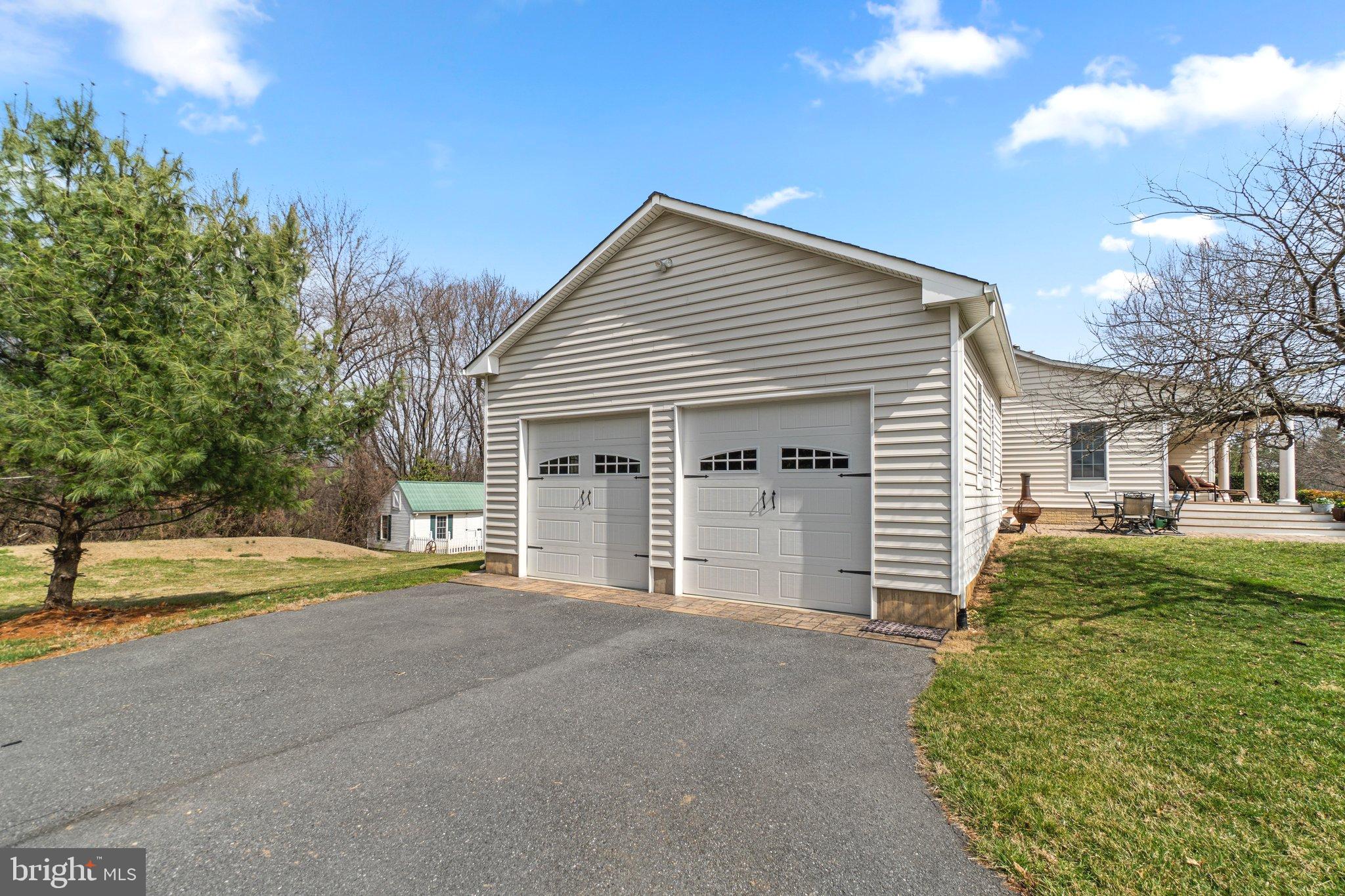 17425 Nursery Ct