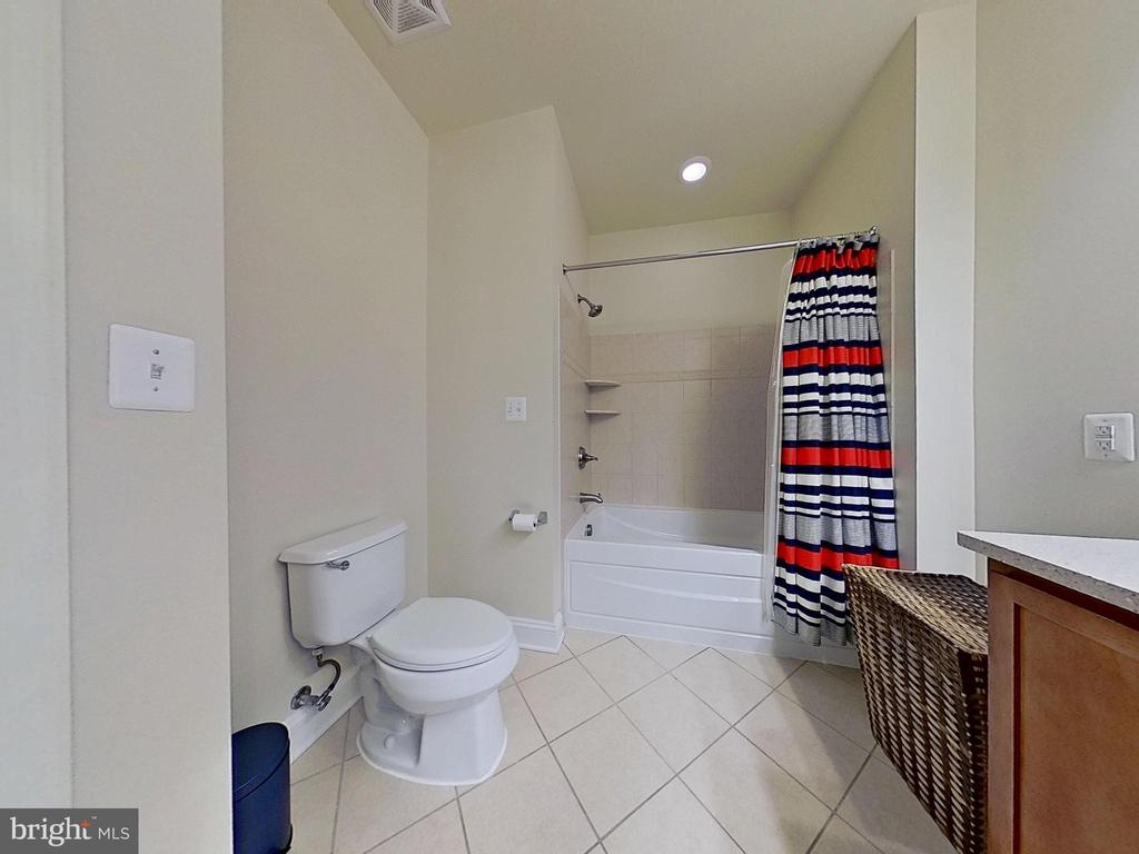 7684 MAPLE LAWN BLVD #43,HOWARD Unit: 1