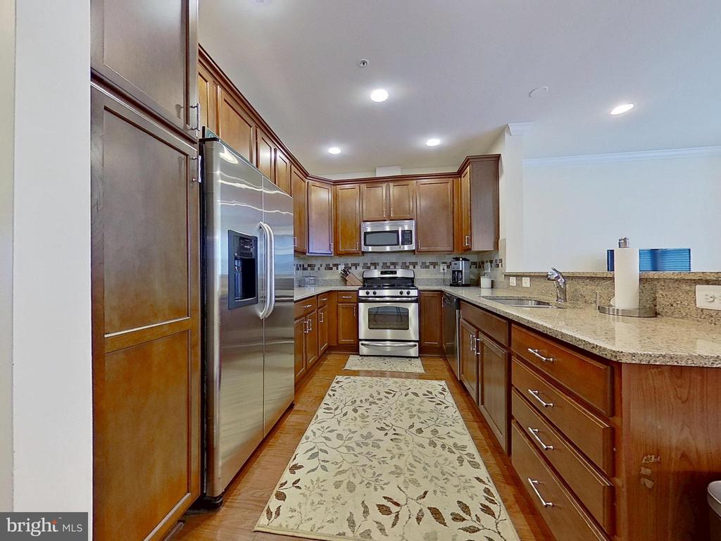 7684 MAPLE LAWN BLVD #43,HOWARD Unit: 1