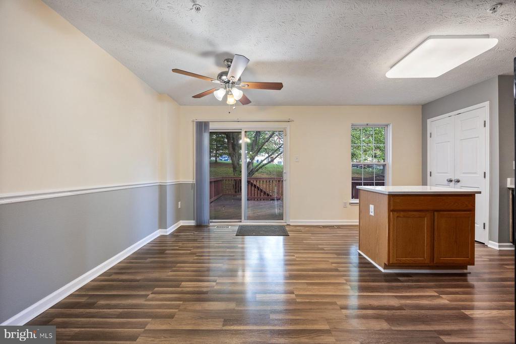 9519 OAKHURST 1