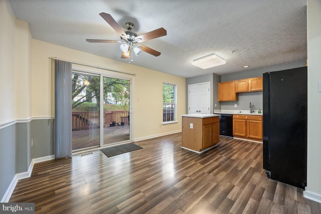 9519 OAKHURST 1