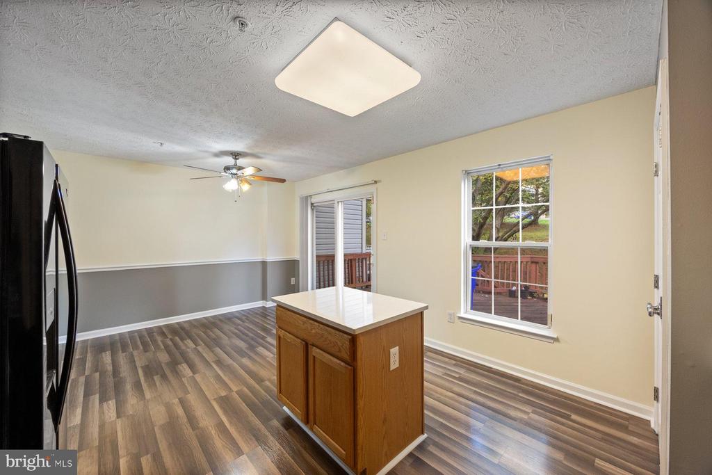 9519 OAKHURST 1