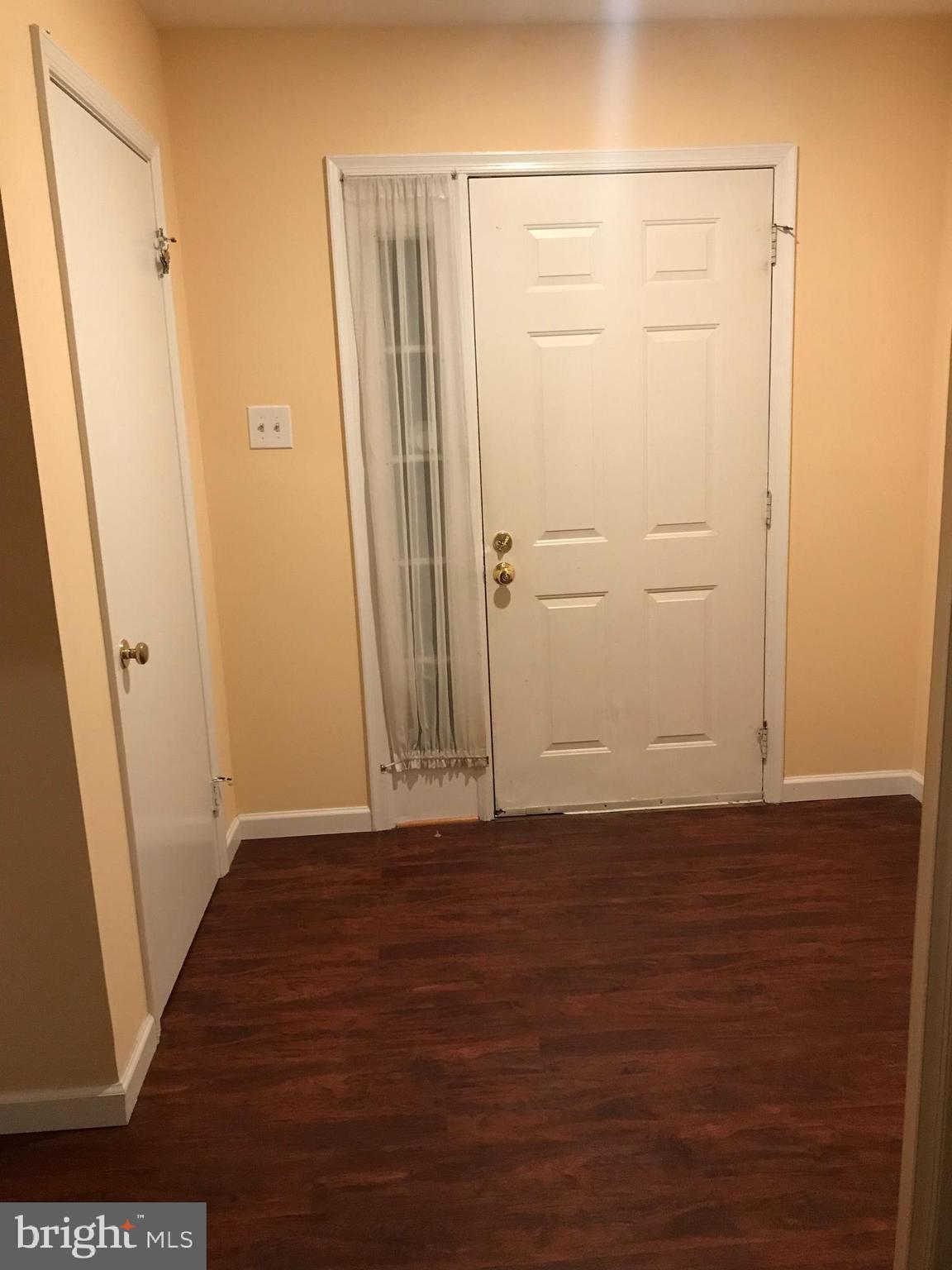 10354 COLLEGE SQUARE