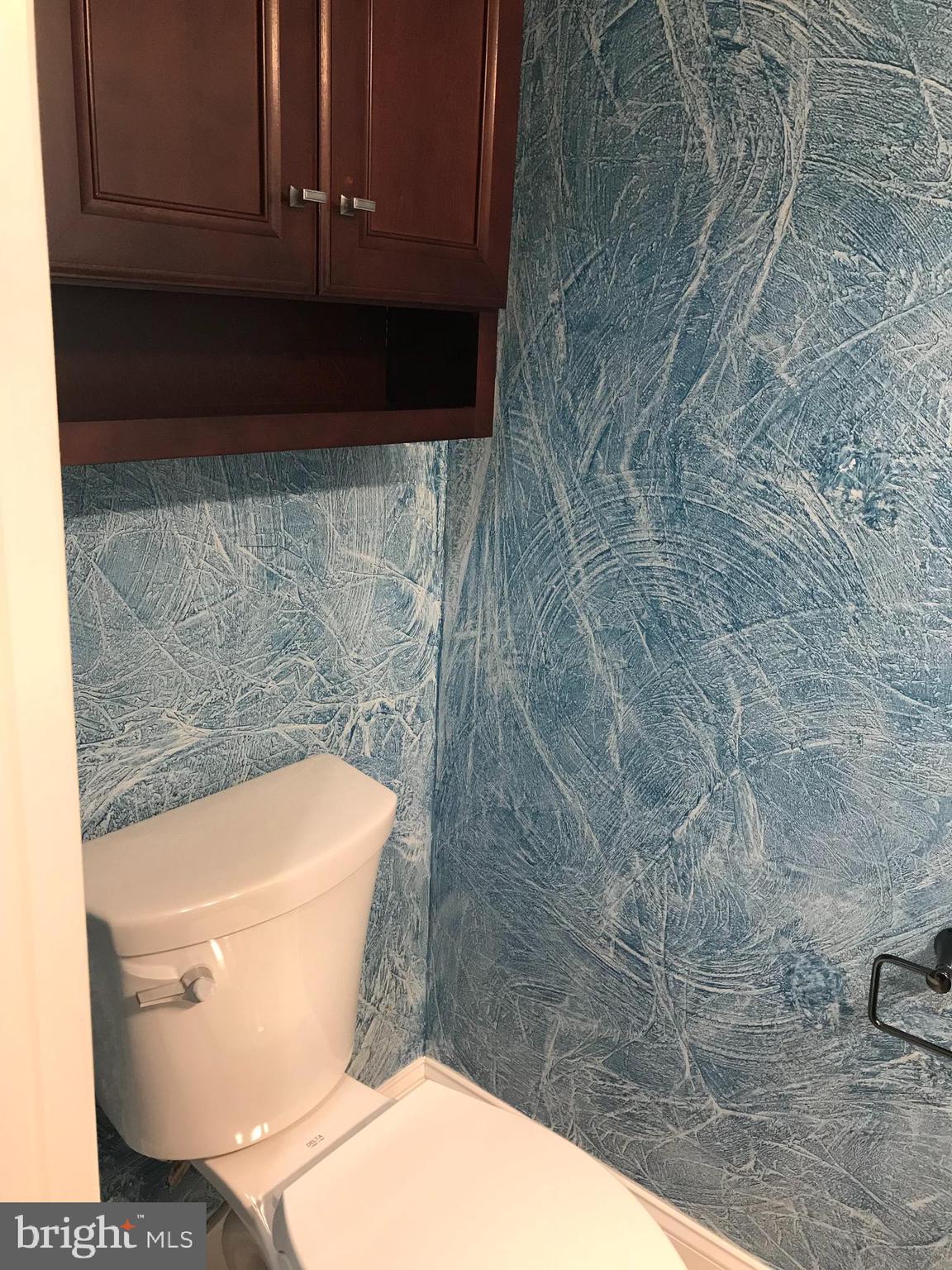 10354 COLLEGE SQUARE