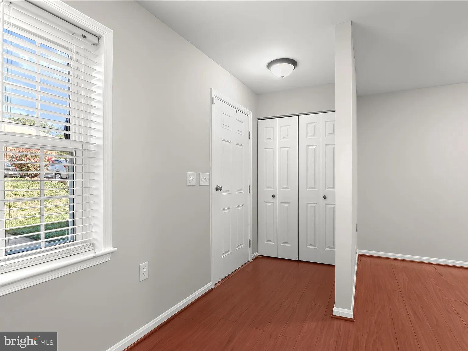 9075 N LAUREL ROAD G