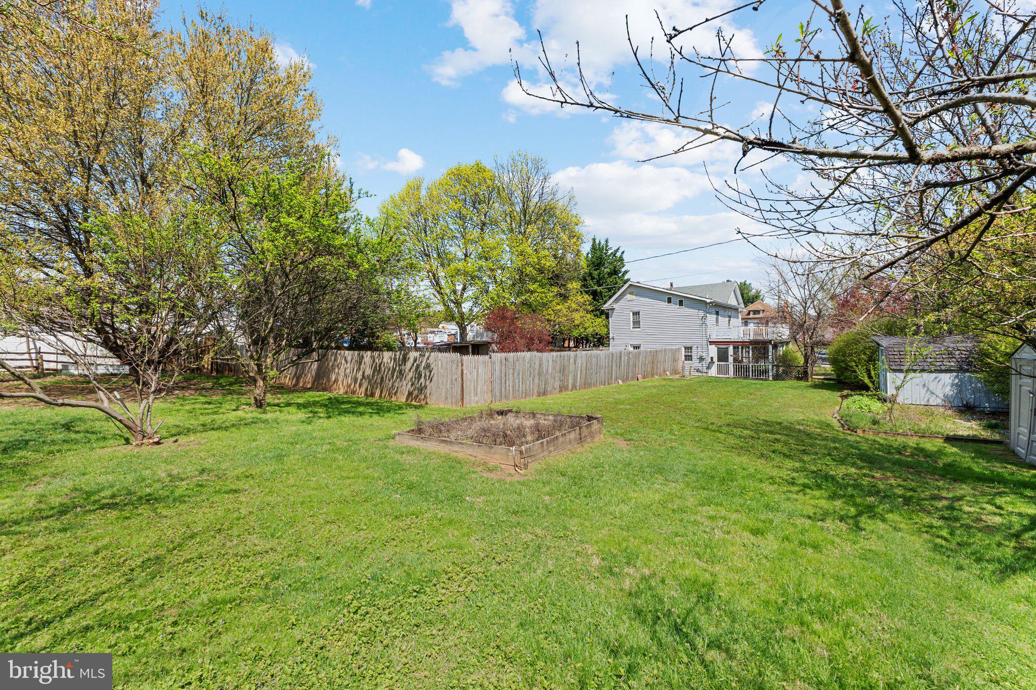 15921 FREDERICK ROAD