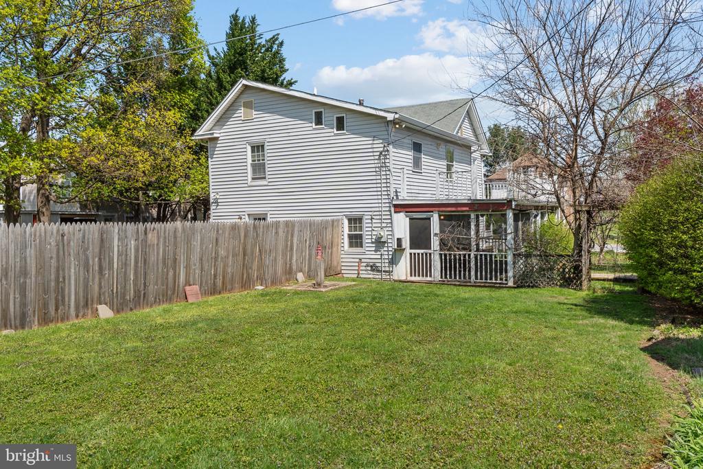 15921 FREDERICK ROAD
