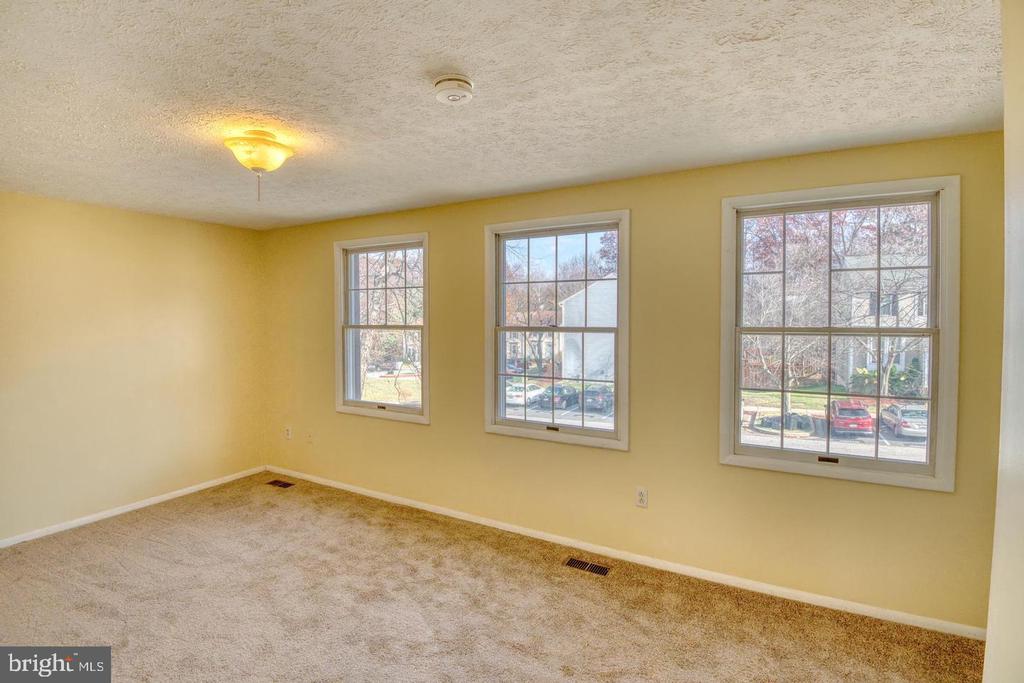 9220 PINENUT COURT