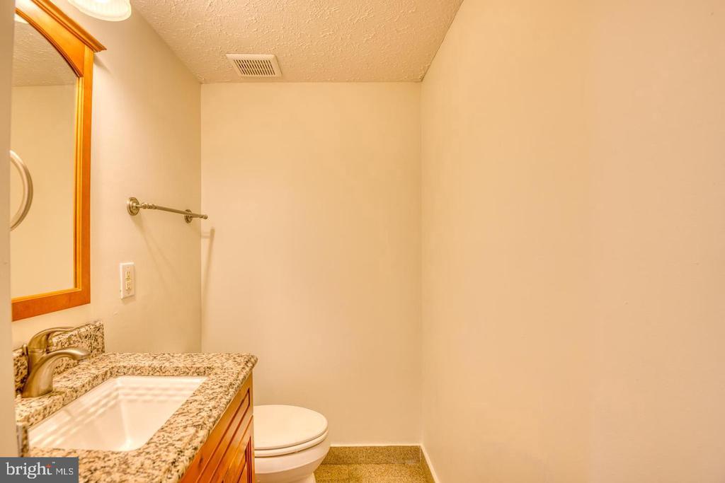 9220 PINENUT COURT