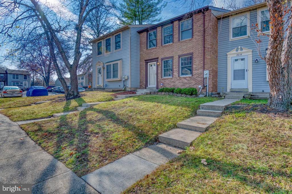 9220 PINENUT COURT