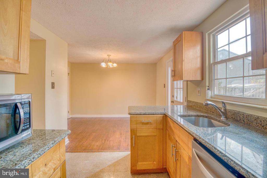 9220 PINENUT COURT