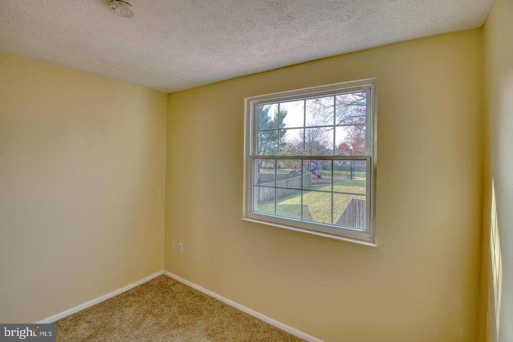 9220 PINENUT COURT