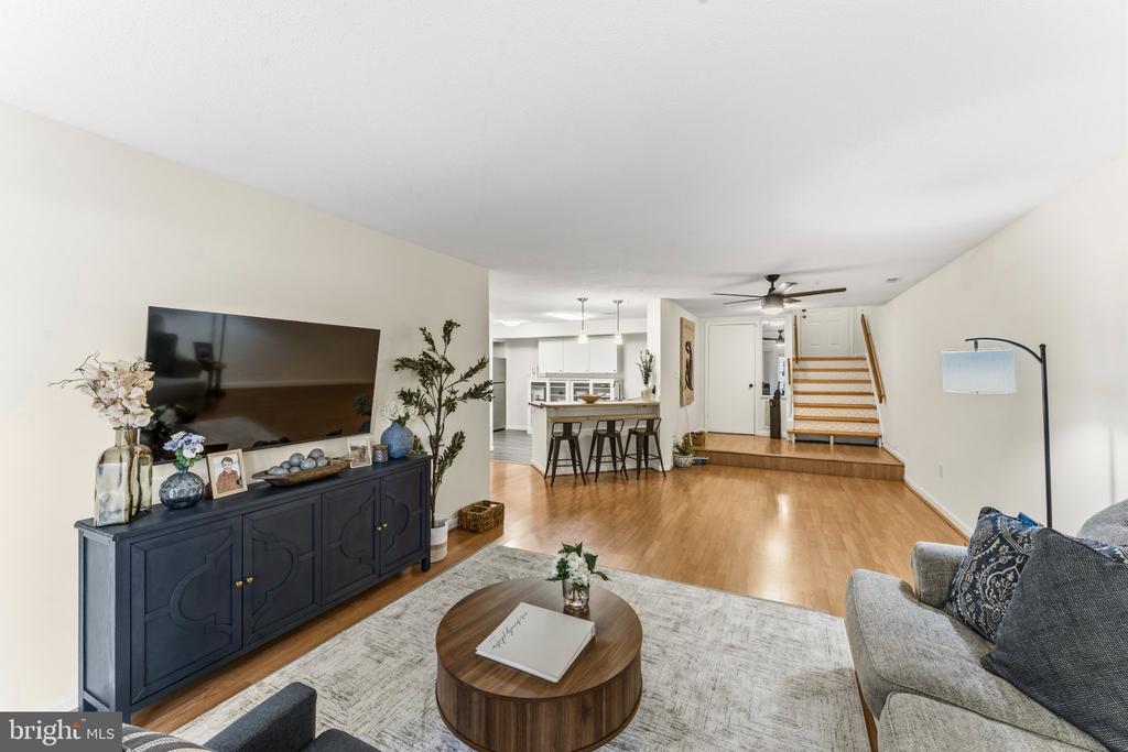 4920 DORSEY HALL DRIVE Unit: 6