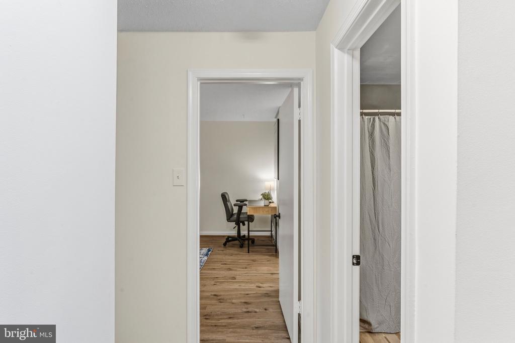 4920 DORSEY HALL DRIVE Unit: 6