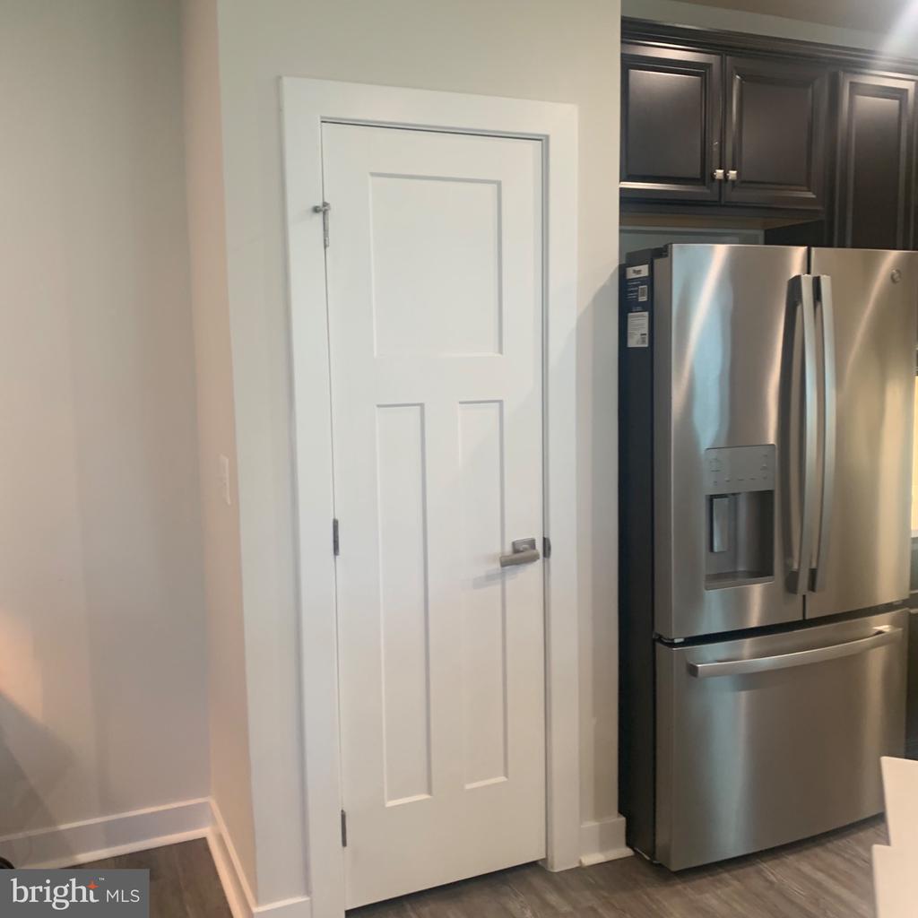 10020 RUFFIAN WAY Unit: B