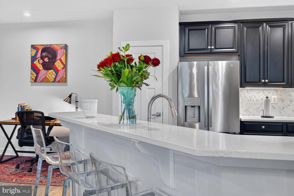 10020 RUFFIAN WAY Unit: B