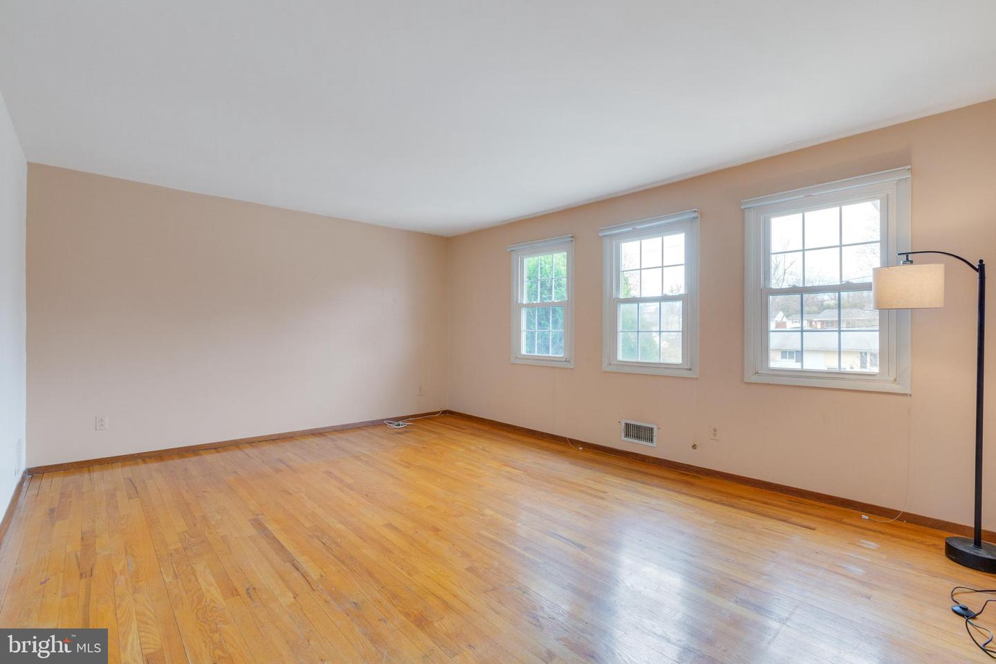 14117 Chelmsford ROAD