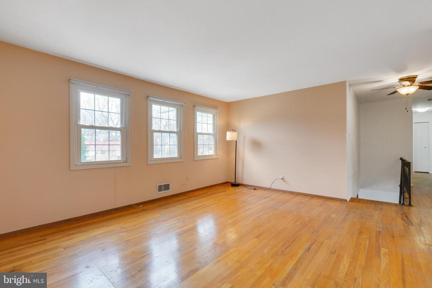 14117 Chelmsford ROAD