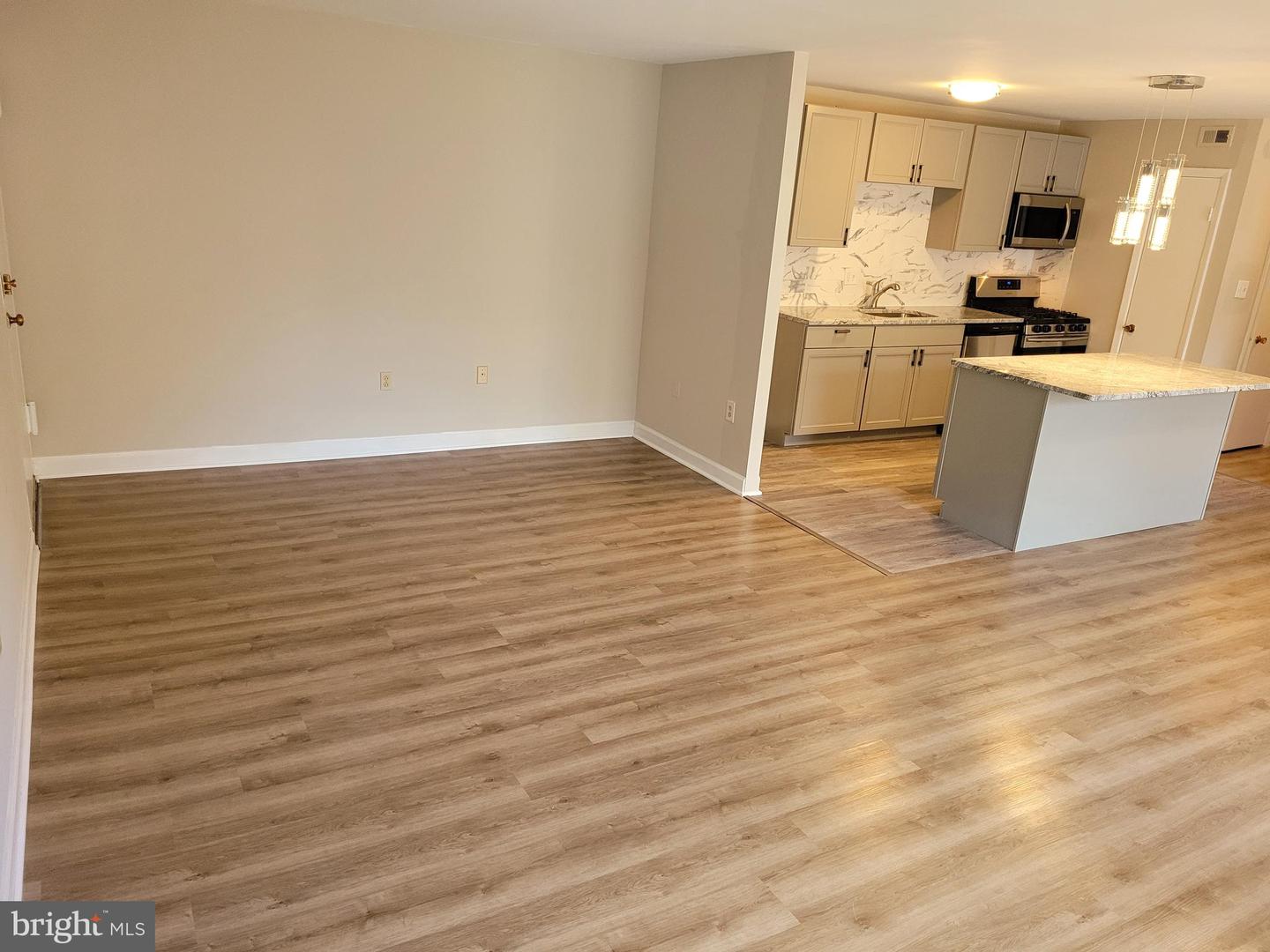 5109 Crossfield COURT Unit: 11