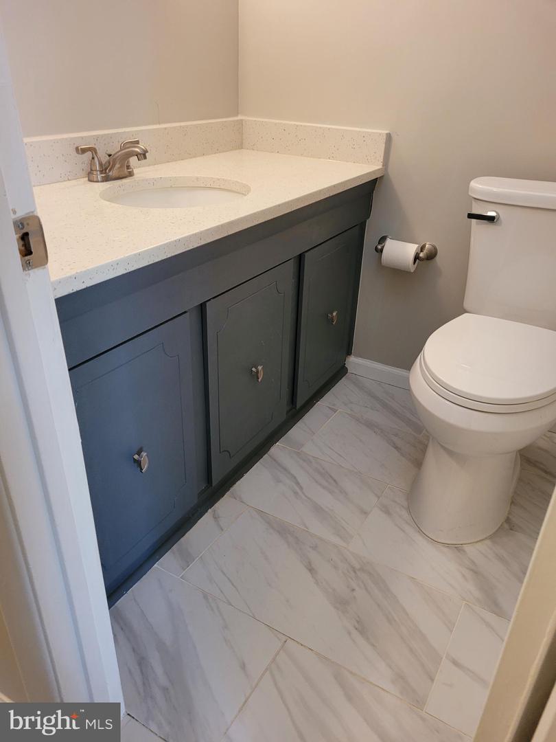 5109 Crossfield COURT Unit: 11