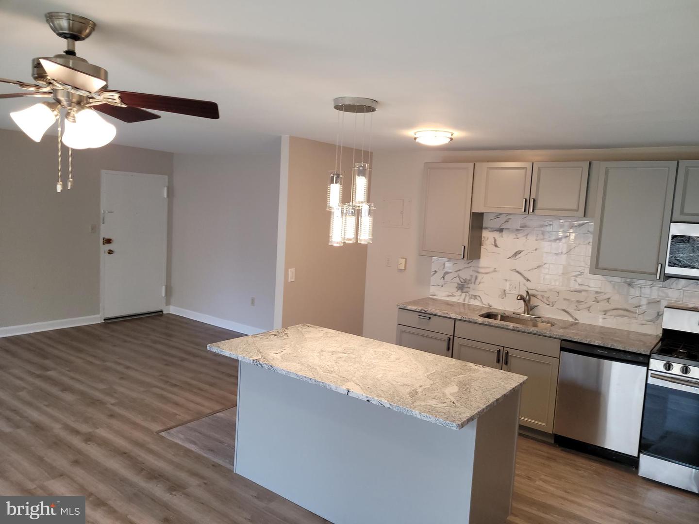 5109 Crossfield COURT Unit: 11