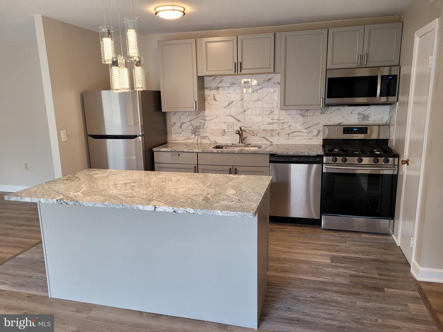 5109 Crossfield COURT Unit: 11