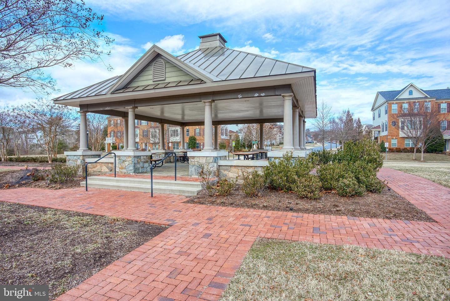 1208 Poplar Run DRIVE