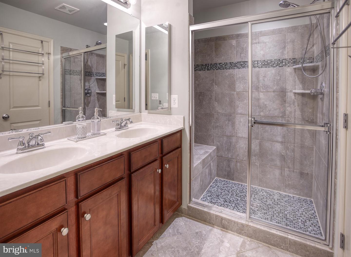 1208 Poplar Run DRIVE