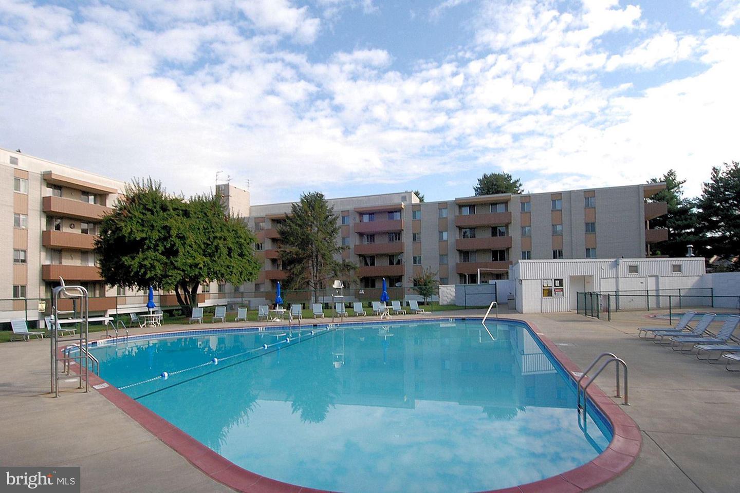 7505 Democracy BOULEVARD Unit: A-414