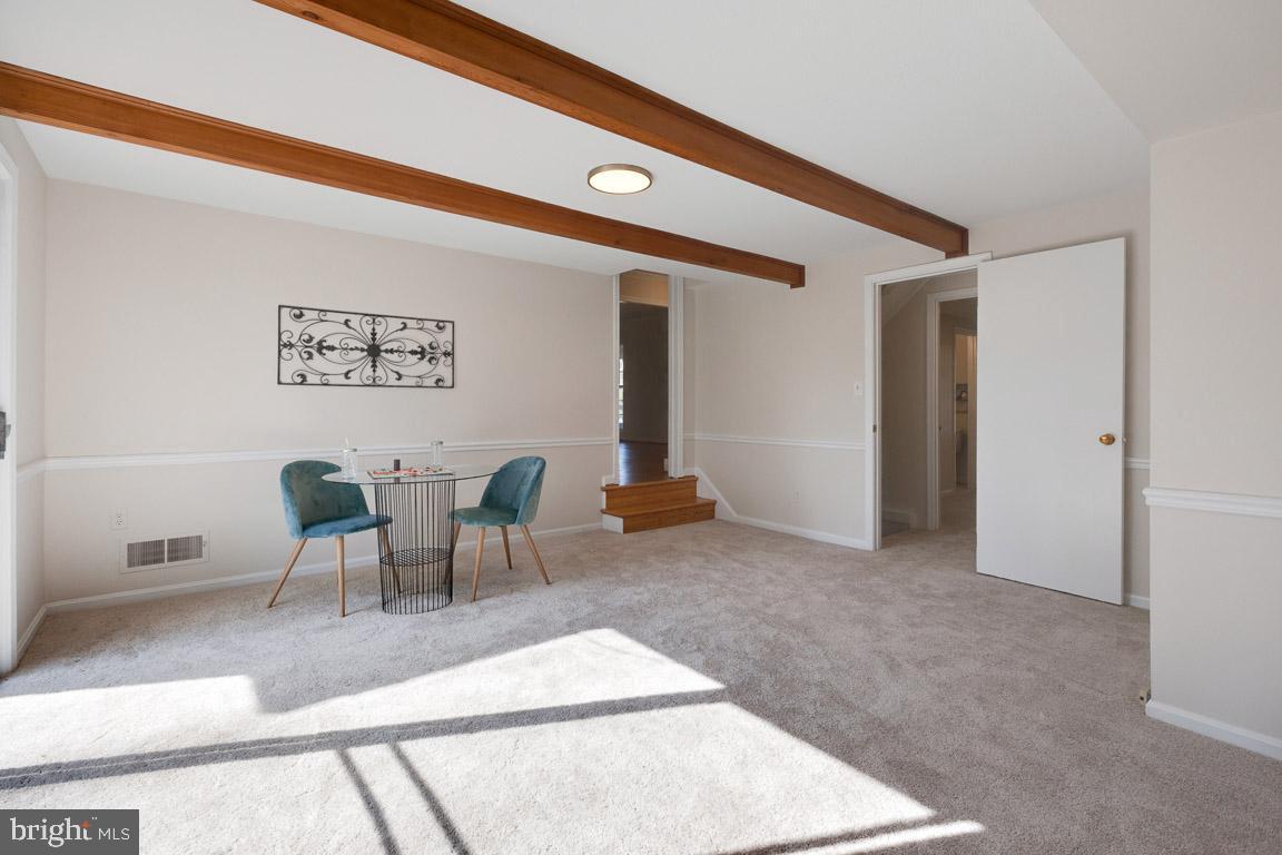 11805 Magruder LANE