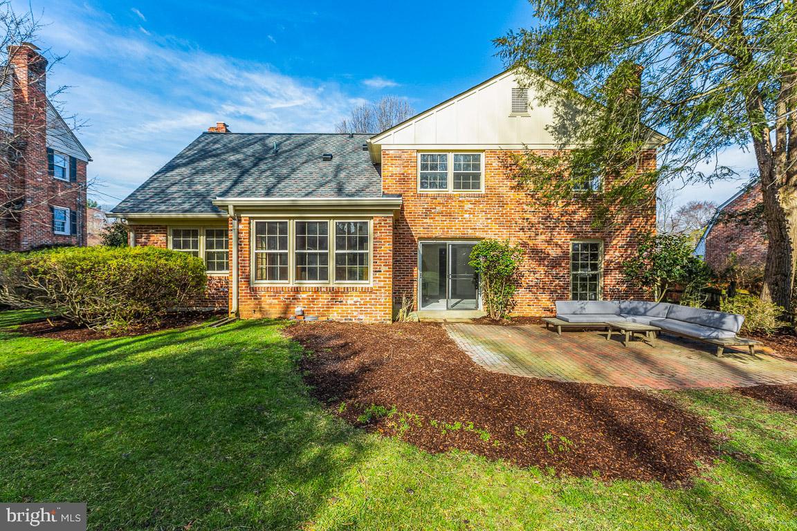 11805 Magruder LANE