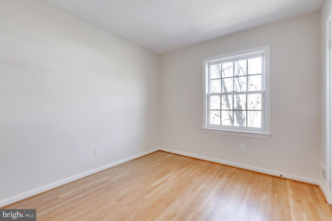11805 Magruder LANE
