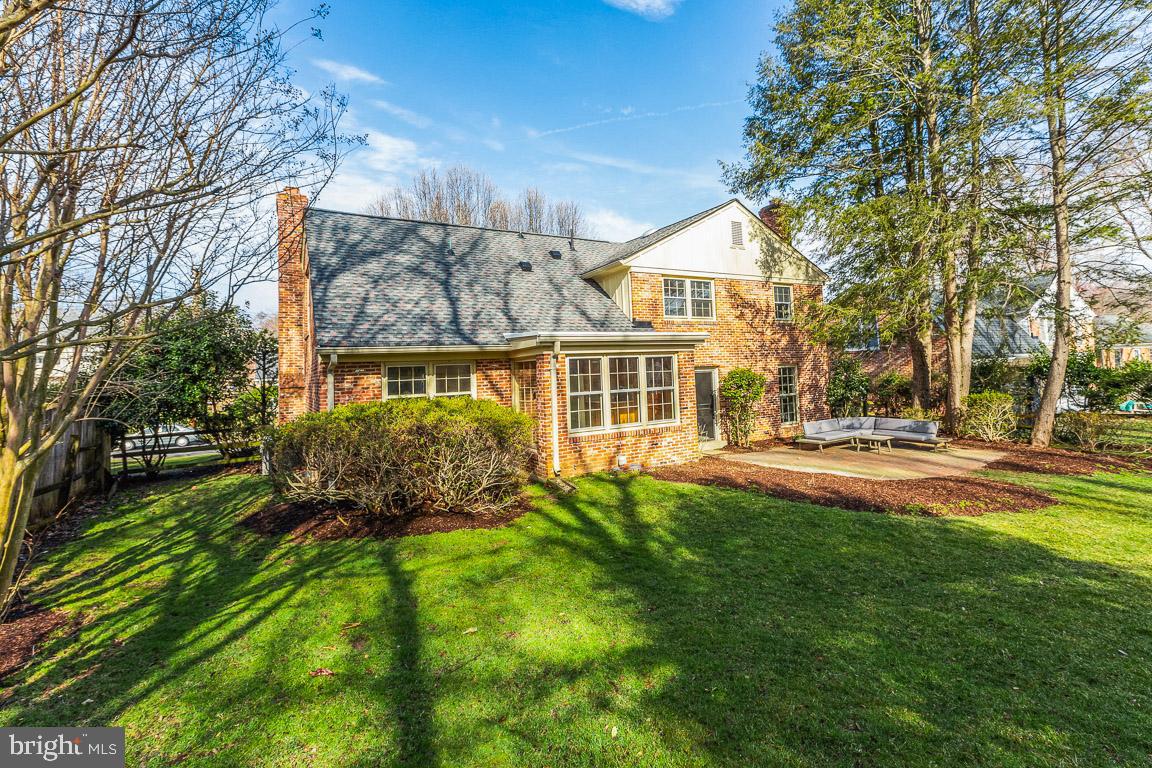11805 Magruder LANE