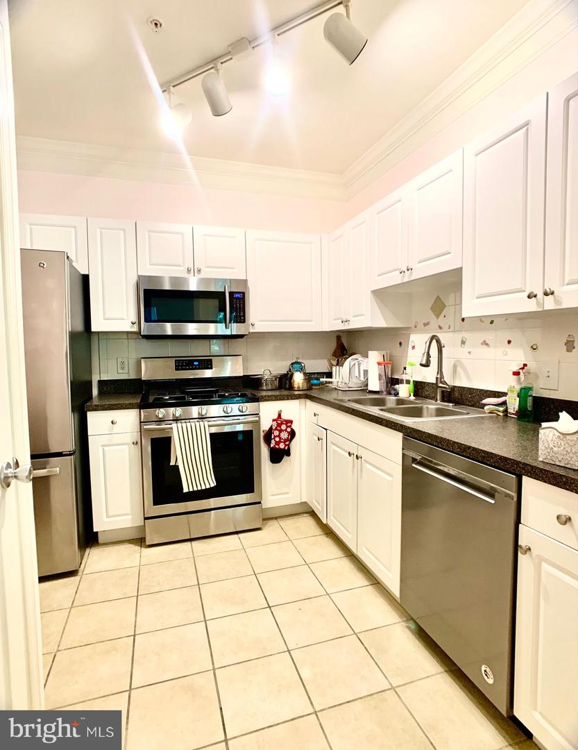 23 Arch PLACE Unit: 274