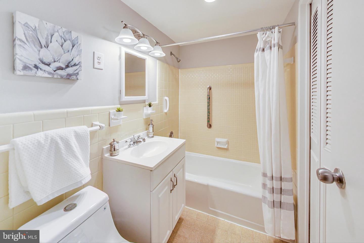 10500 Rockville Pike Unit: 116