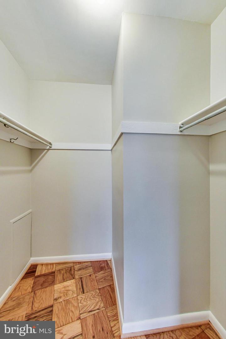 10500 Rockville Pike Unit: 116