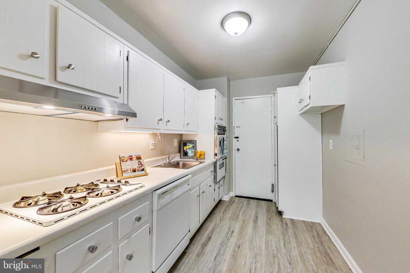 10500 Rockville Pike Unit: 116