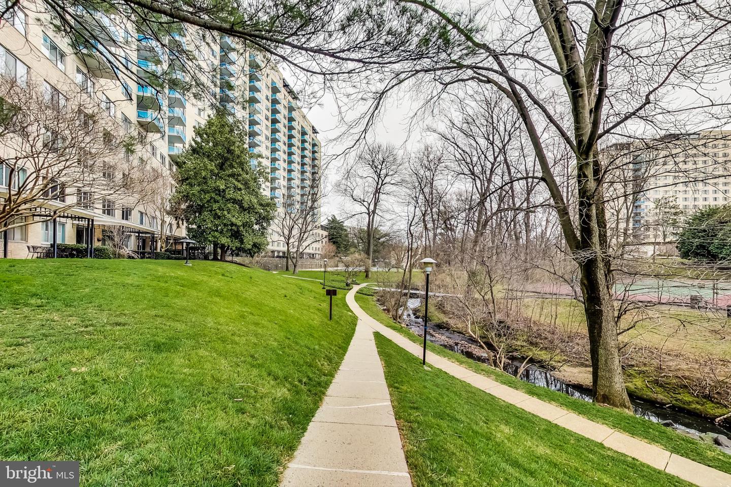 10500 Rockville Pike Unit: 116