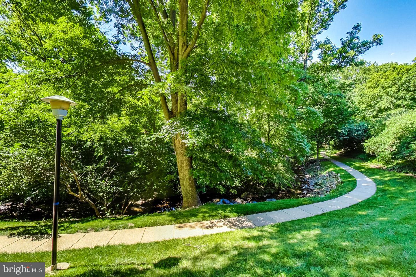 10500 Rockville Pike Unit: 116