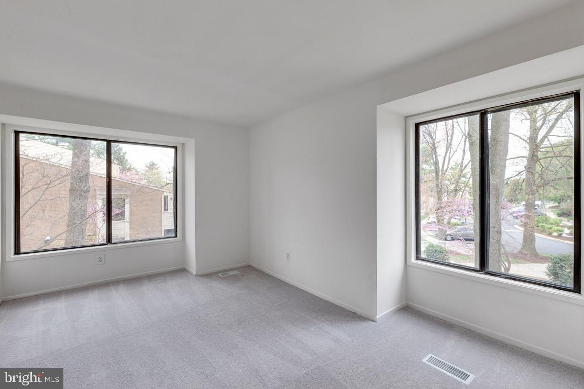 18701 Nathans PLACE