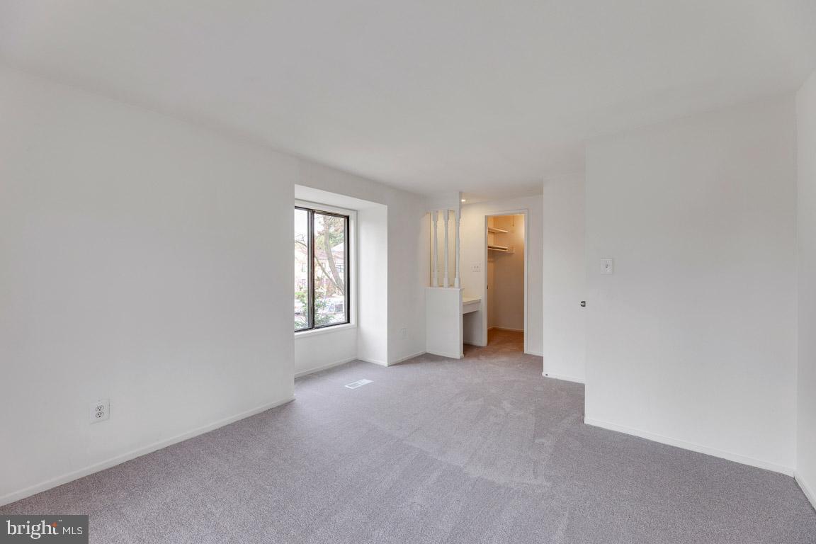 18701 Nathans PLACE