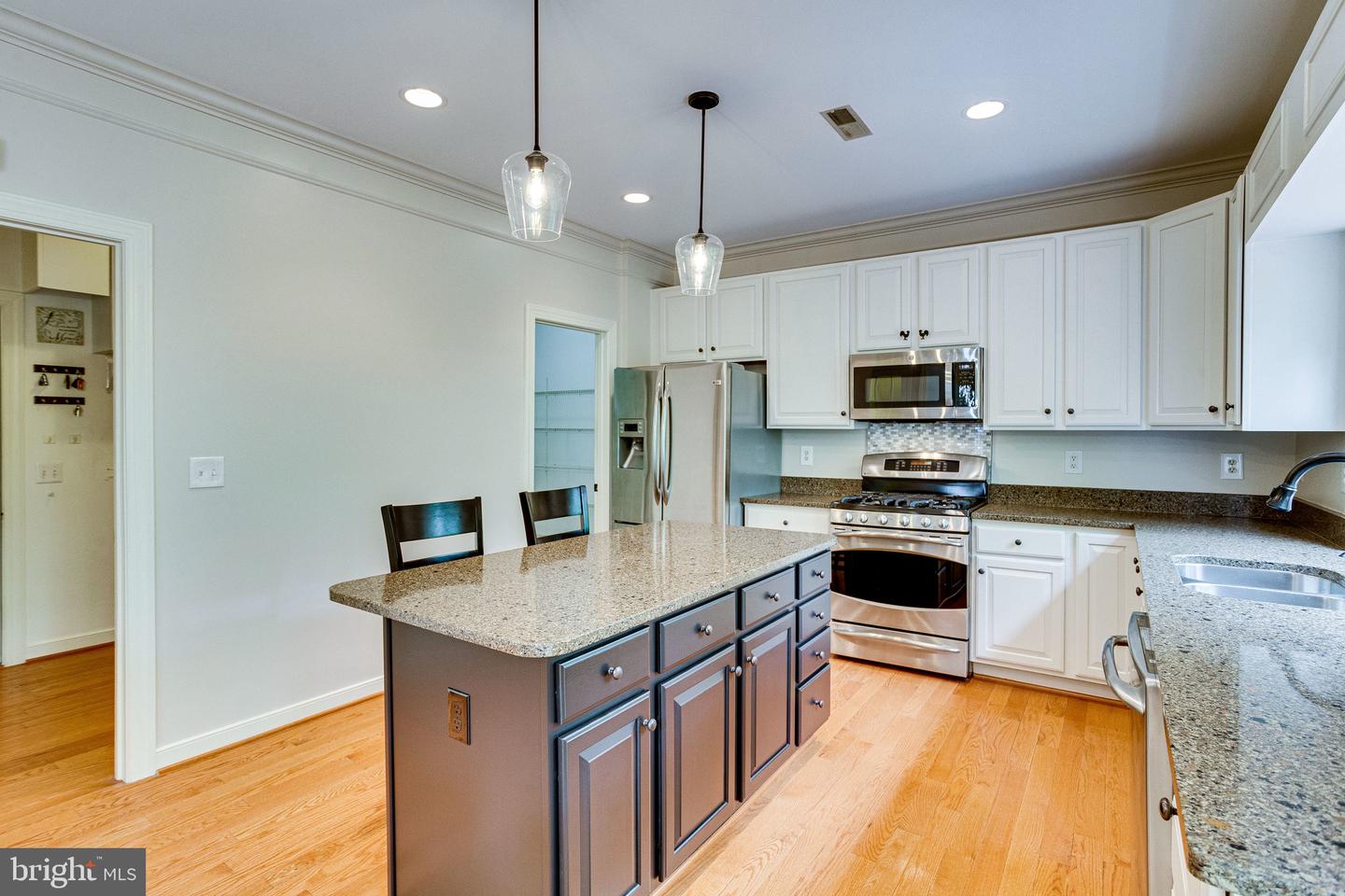 2709 Silver Hammer WAY