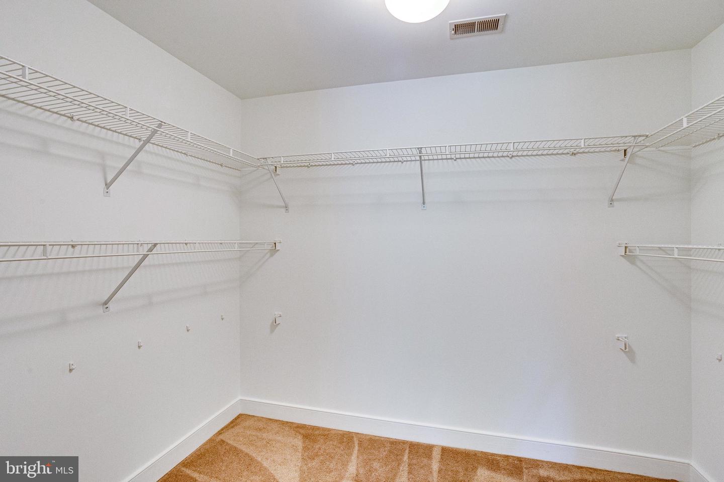 2709 Silver Hammer WAY