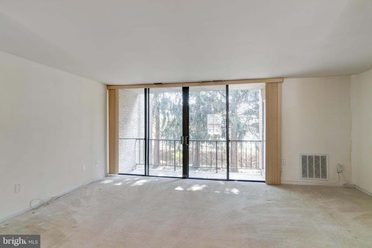 752 Quince Orchard BOULEVARD Unit: 102